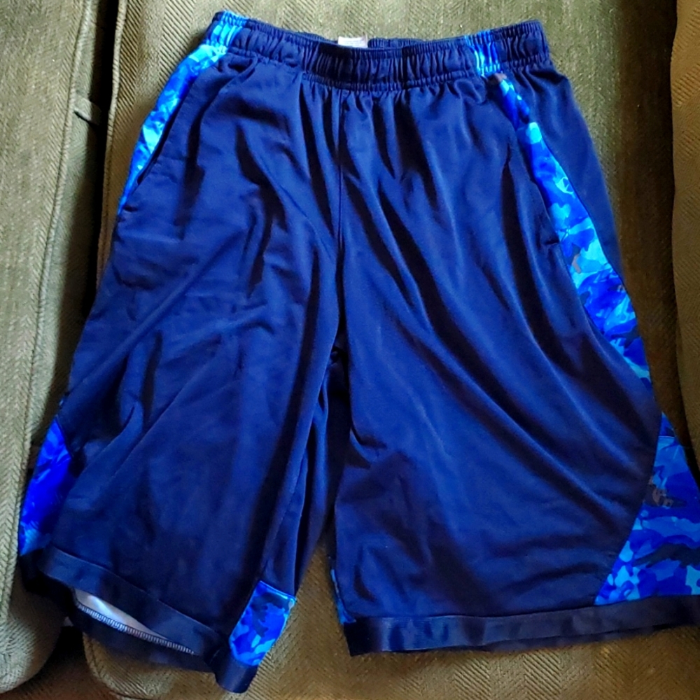 Women champion knee length basketball shorts size 16/18